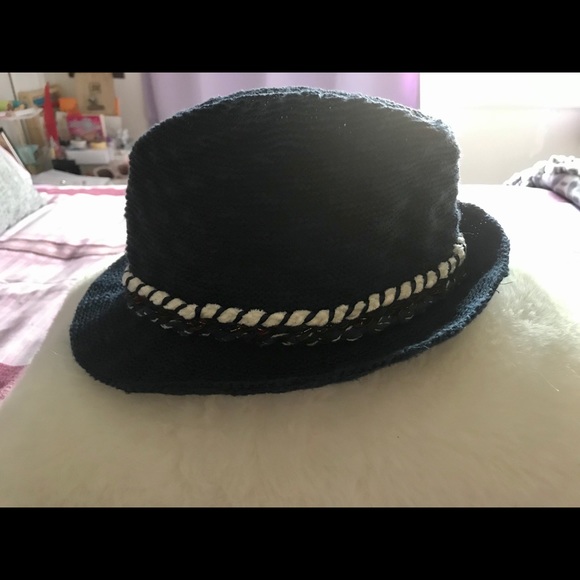 Fedora hat for girls - Picture 2 of 3